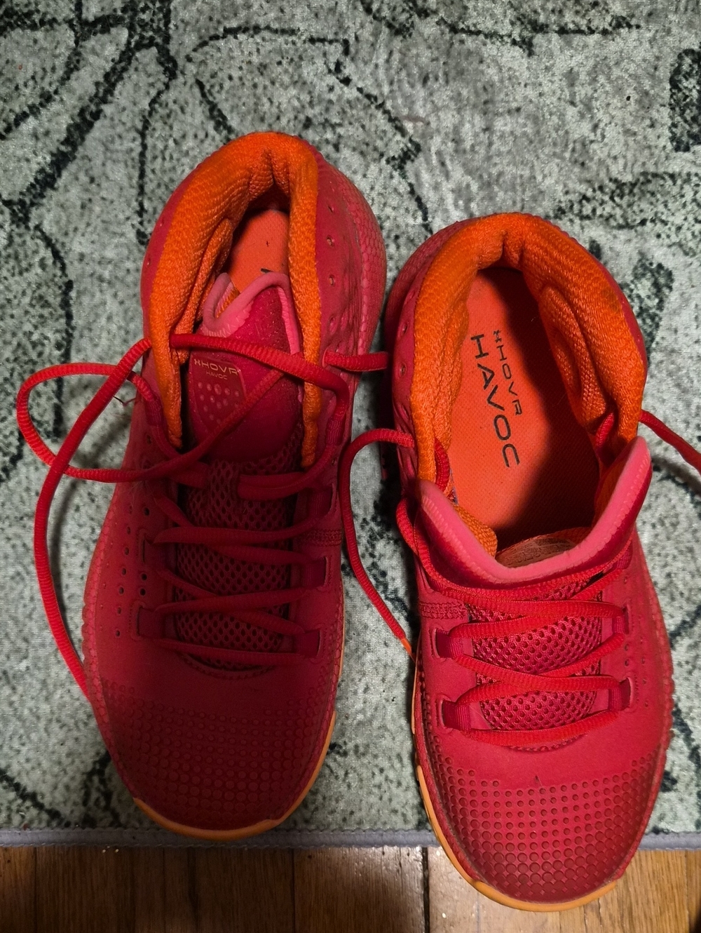 Under Armour Fits Women's  9 Men 7.5 Youth 7 Red-Orange Athletic Shoes